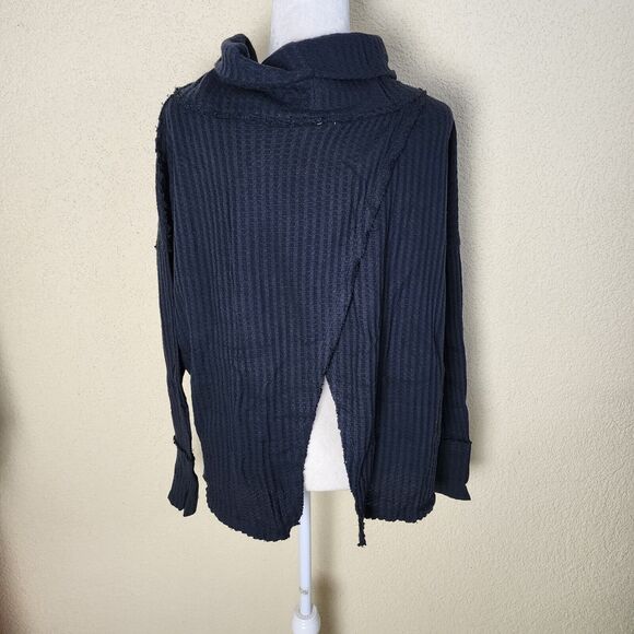 Free People Top Juicy Long Sleeve Size M oversized BLACK NWT Waffle Knit Cowl - Picture 5 of 10